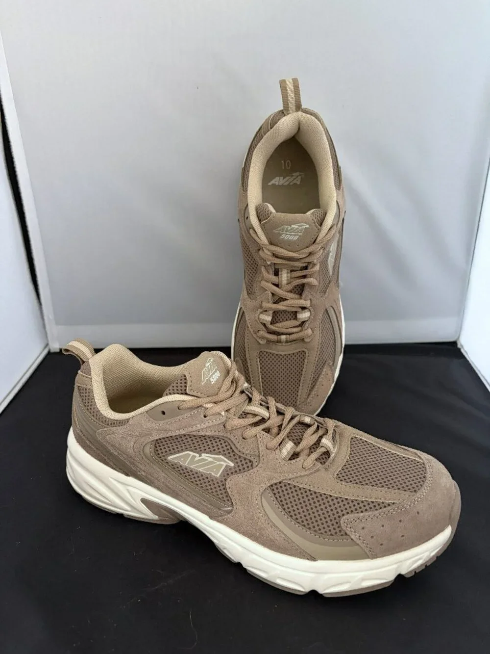 Avia 5000 Men’s Athletic Shoes Size 10 New!